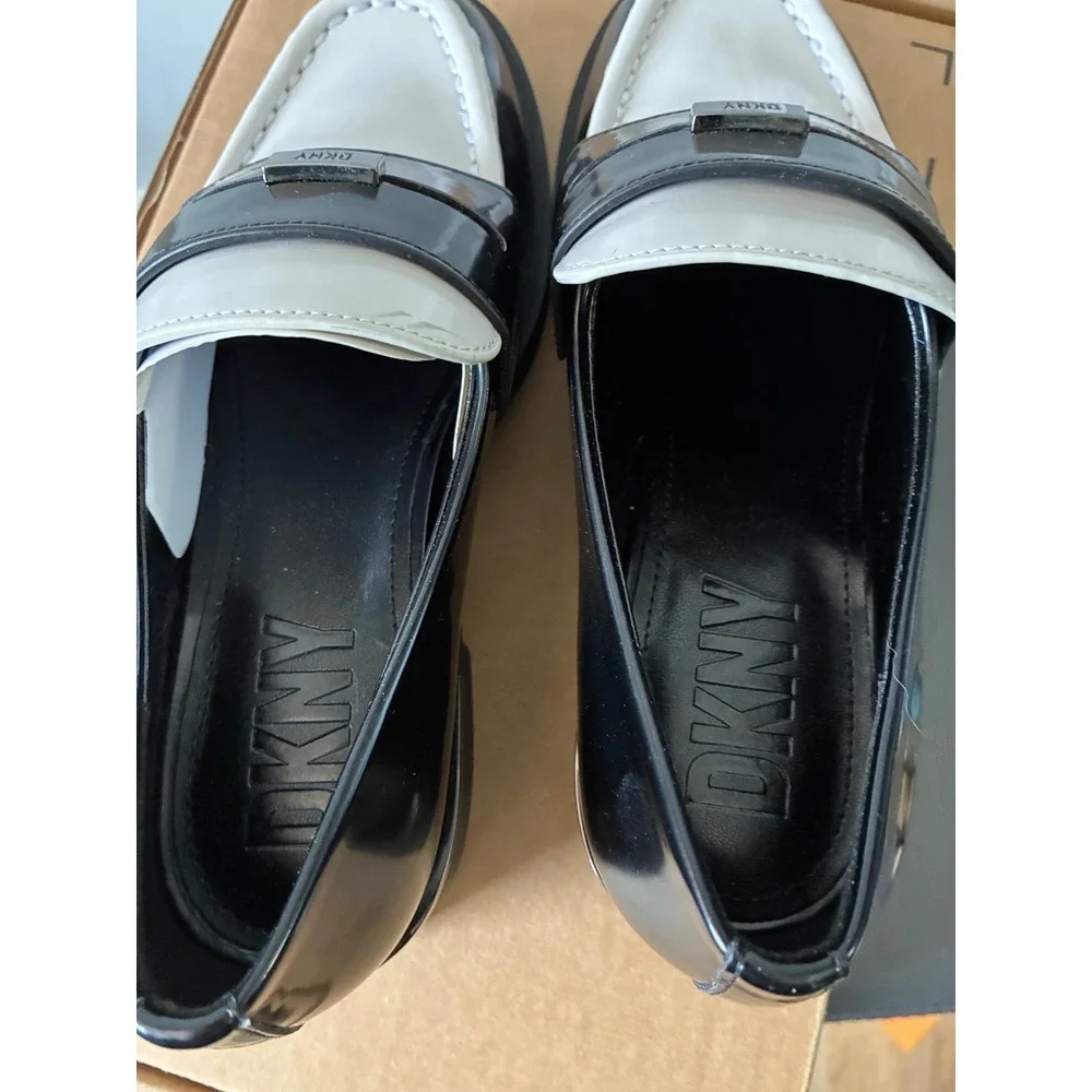 DKNY Womens Bicolor Penny Loafers Black Cream Logo K2377240 Size 5M